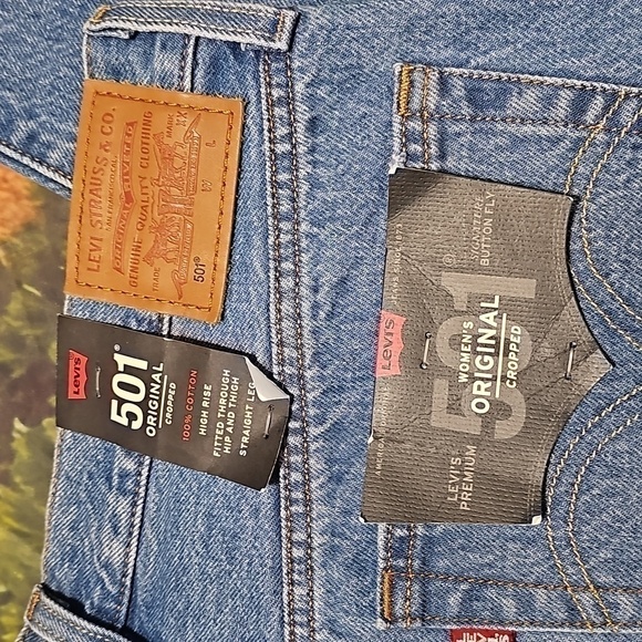 Levi's 501 Premium Distressed Cropped Jeans Size 31 NWT - Picture 7 of 7
